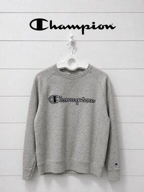Champion Grey Logo Sweatshirt – Size M unisex